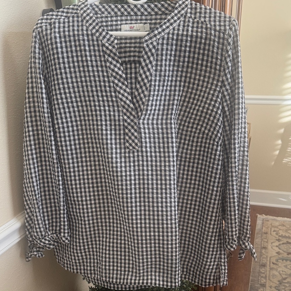 Vineyard Vines Black and White Checkered Blouse